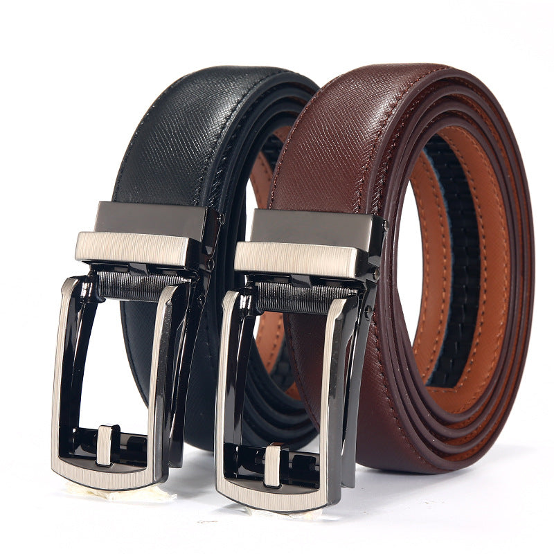 Men's leather belt with automatic buckle